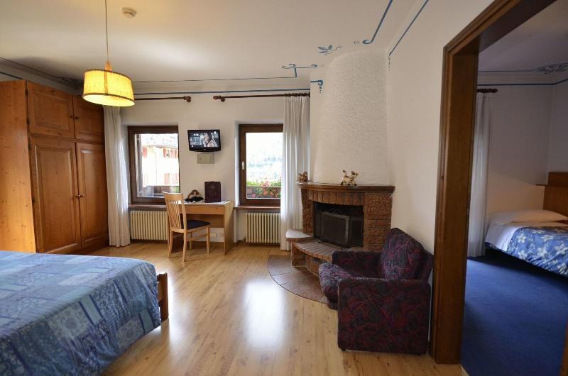Hotel Centrale Аллеге Экстерьер фото