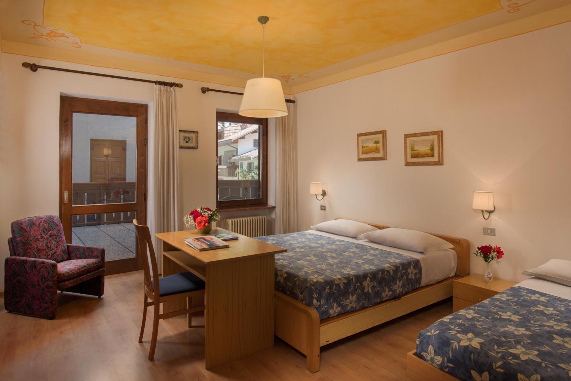 Hotel Centrale Аллеге Экстерьер фото